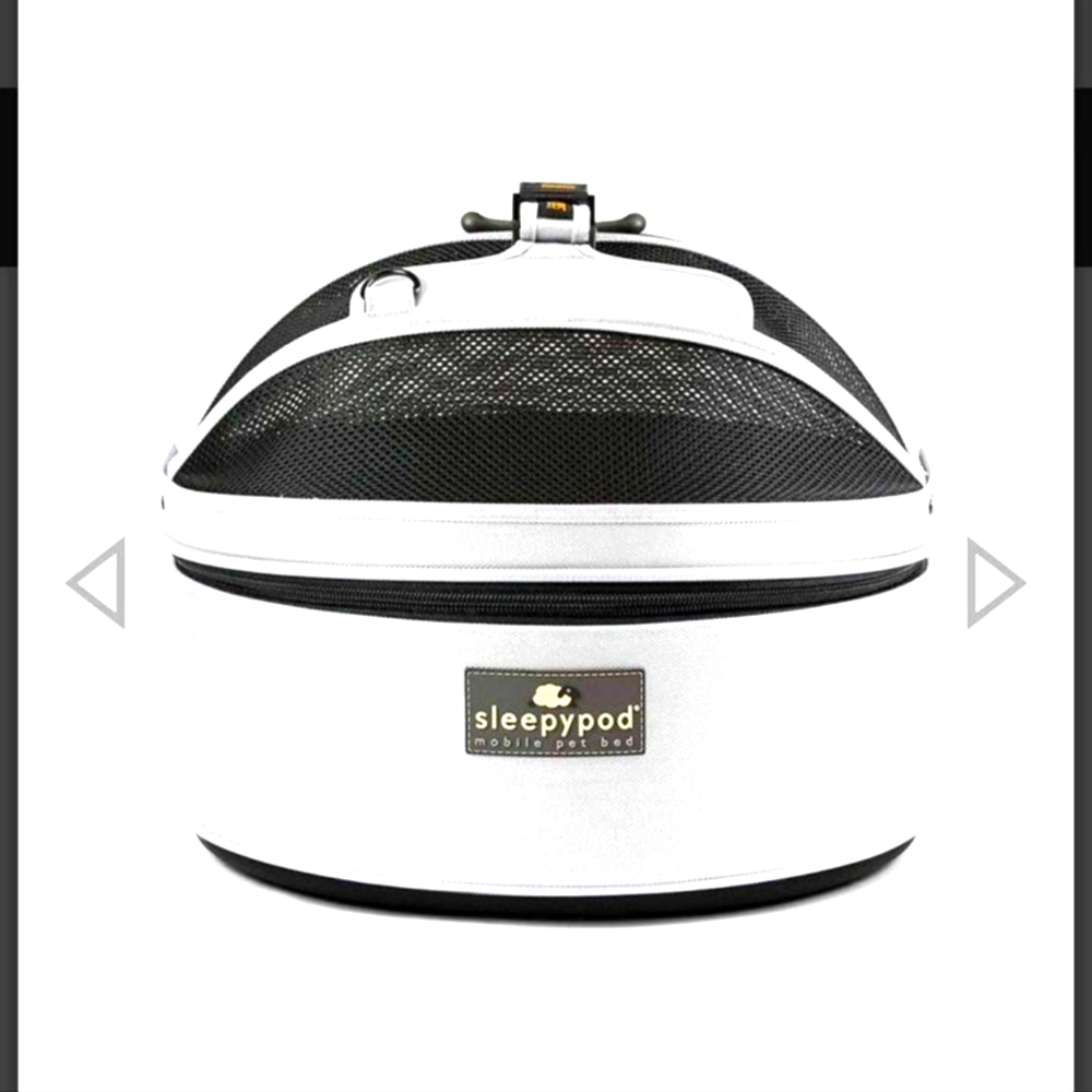 Sleepypod pet carrier.